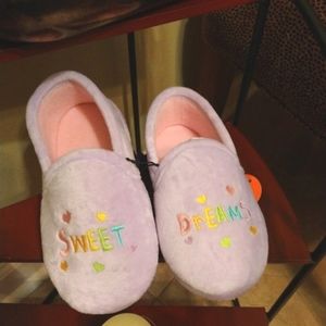 NWT Girl's Sweet Dreams Slippers Size- 11/12